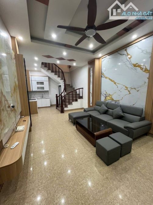 - TÔI CẦN BÁN CĂN NHÀ PHỐ KHƯƠNG HẠ 37M2 - 5 TÂNG - MT 4M - 9,2 TỶ          🍀🍀 Thiết kế - 1