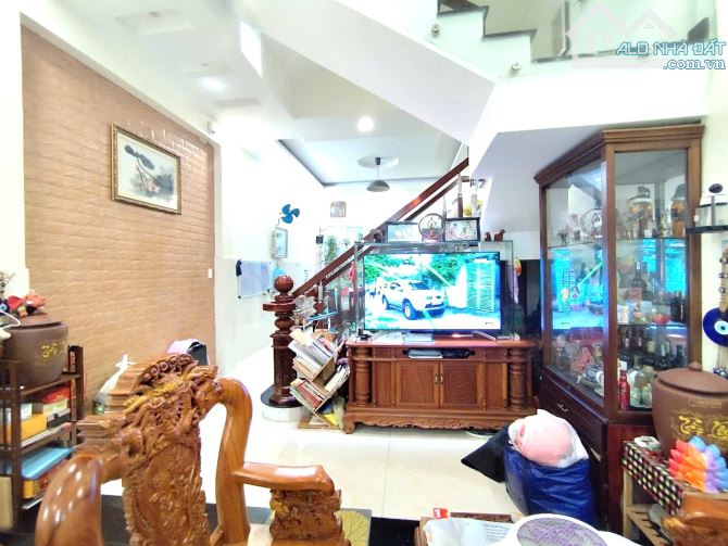 Nhanh mới kịp! Chỉ nhỉnh 6 Tỷ TL! 72M2 3 Tầng BTCT, P5 Gò Vấp- Gần UBND - 1
