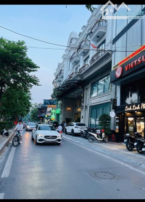 Cần bán nhà mặt ngõ căn góc Trích Sài 5tầng. - 1