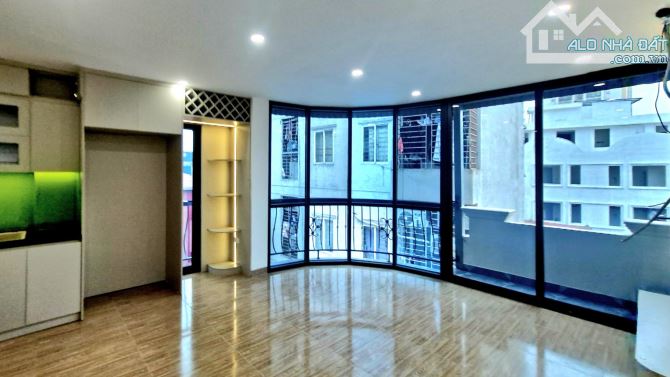 THUỴ KHUÊ- LẠC LONG QUÂN- 32M x 6 TẦNG - THANG MÁY- 7.x TỶ- NHÀ DÂN XÂY - FULL ĐỒ - 1