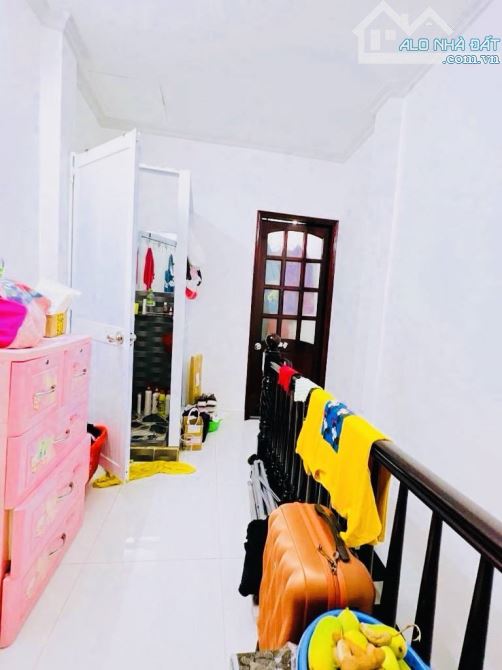 Nhà 2 tầng, MT hẻm 4m thông, KDBBm Đoàn Văn Bơ, 4,19 tỉ. - 1