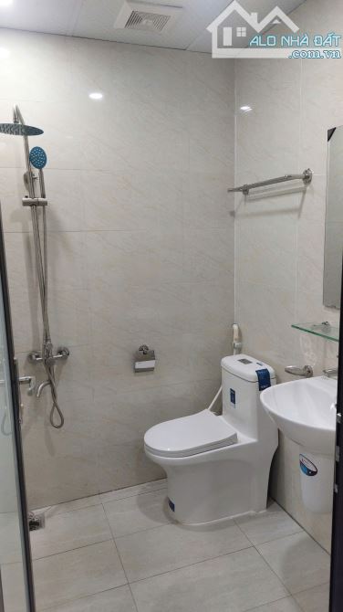 Cho thuê nhà 4 tầng 7 phòng nguyên căn khu VSIP Bắc Ninh - Vietsing Square - 1