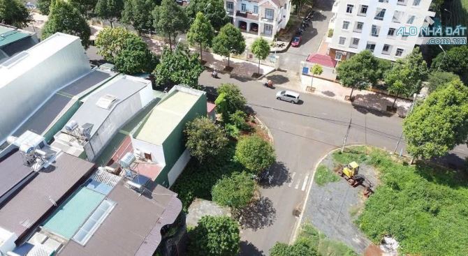 Bán đất góc 2 mặt tiền Thủ Khoa Huân - Diện tích: 8,14 x 23m - Pháp lý: Thổ cư 100% - 1