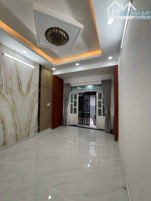 Hẻm 413 Lê Văn Quới, 4 tầng mới đẹp, 4x11, 5PN, giá chỉ hơn tỷ xíu - 1