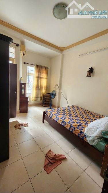 BÁN NHÀ HẼM XE HƠI,ĐƯỜNG HUỲNH TẤN PHÁT,BÌNH THUẬN QUẬN 7, 3 TẦNG,76M2,4PN-GIÁ 6.7 TỶ - 1