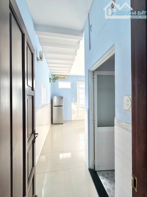Phòng trọ 15-20m2 mặt tiền Tân Hương, giờ giấc tự do - 1