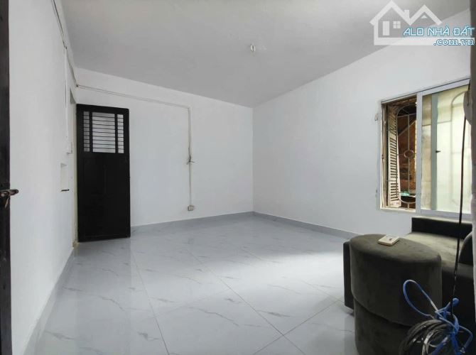 📢 CHO THUÊ CĂN HỘ TẬP THỂ TẦNG 2 – PHỐ HÀO NAM, ĐỐNG ĐA – 85m² – 2PN – 8 TRIỆU/THÁNG - 1