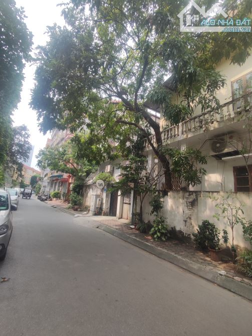 Bán gấp! Mặt phố Nguyễn Văn Trỗi, Hà Đông 62m2, MT 8m, ô tô tránh, vỉa hè, KD, chỉ 16.1 tỷ - 1