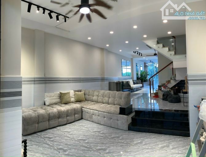 [NHÀ BÈ] BIỆT THỰ PHÂN LÔ, View Sông + Công Viên, 105 m2, Chỉ 7 tỷ 450 - 1