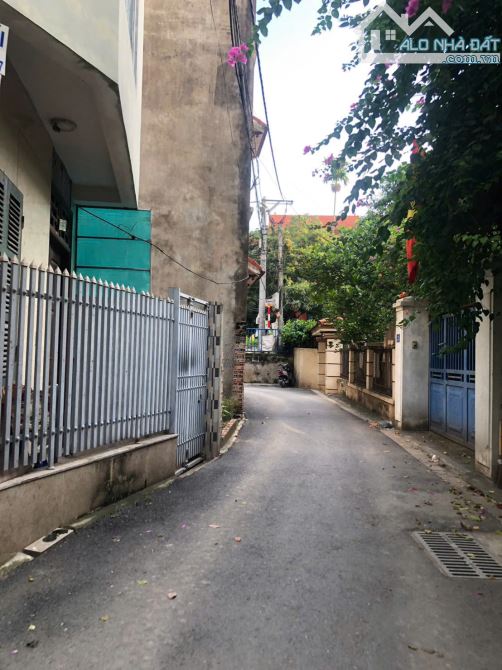 Bán Đất Cổ Bi 31m Tặng Nhà 3 tầng  - Ô tô 7 chỗ vào  - Gần Ngay Chợ Thôn Cam - giá 4,2 tỷ - 1