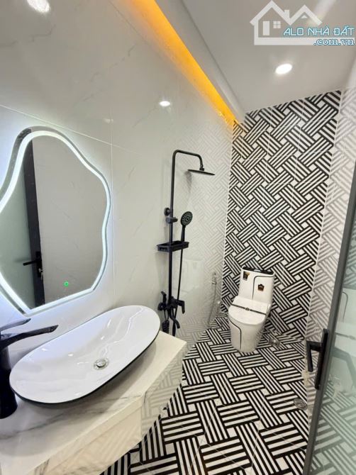 bán nhà mới hoàn thiện hẻm 2177 Huỳnh Tấn Phát, NB, DT 4x12m, 1 lầu. Giá 3,28 tỷ - 1