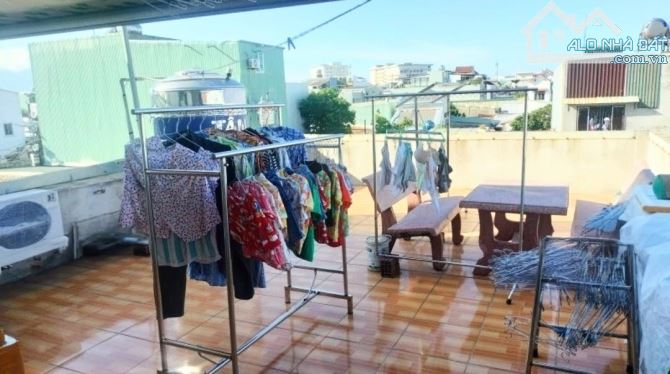 NHÀ ĐẸP 2T HẺM ÂU CƠ NGAY CHỢ HÒA KHÁNH DT 82M2 NGANG 4.5M NỞ HẬU CHỈ 3.7 TỶ - 1