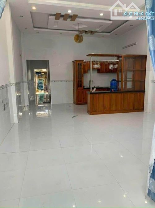 Ngộp ! Bán gấp căn nhà ở gần bệnh viện đa khoa Xuyên Á , Củ Chi 98m2 SHR giá chỉ 820tr - 1