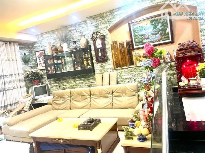 💥SÁT MẶT TIỀN QUANG TRUNG - 4 TẦNG KIÊN CỐ - DT 5M x 17M - Ô TÔ NGỦ TRONG NHÀ - 1