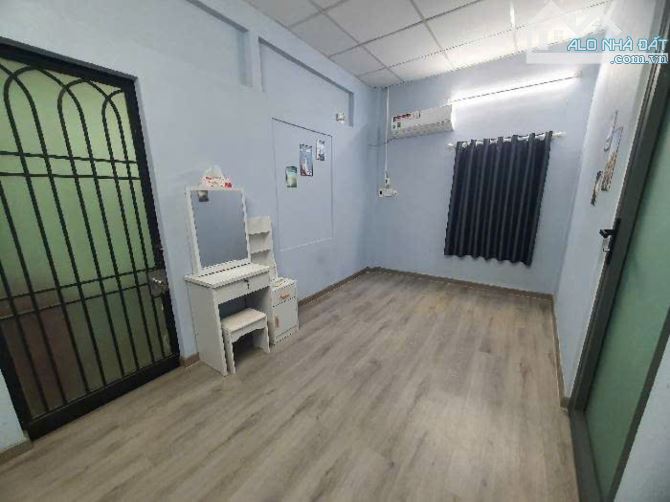 Nhà 3 tầng 20.3m2 – Ni Sư Huỳnh Liên Q10 - 1