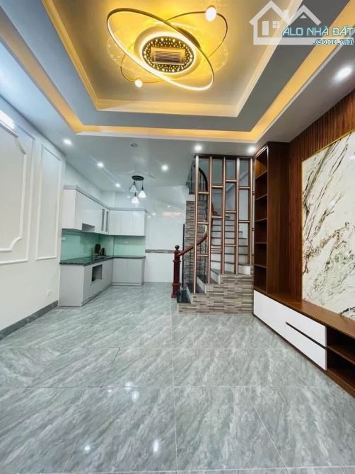 Bạn em đang cần bán nhà 4t,47m tại Lương Ngọc Quyến,HĐ ngõ to chỉ 8t - 1