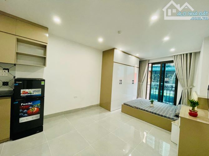 Cho Thuê CCMN 20 Nguyễn Hoàng Nam Từ Liêm 25m2 Studio Cửa Sổ Ban Công Thang Máy Giặt Riêng - 1