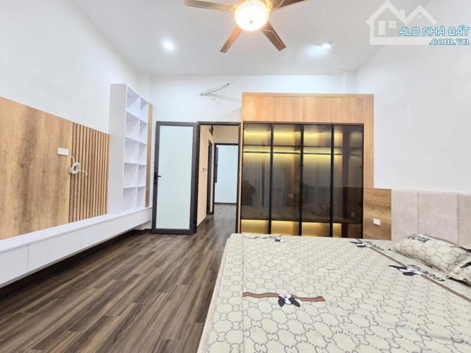 Bán nhà Hồ Tùng Mậu, 36m-5tầng, nhà đẹp ở ngay, ô tô đỗ cửa, an sinh tuyệt vời. - 1