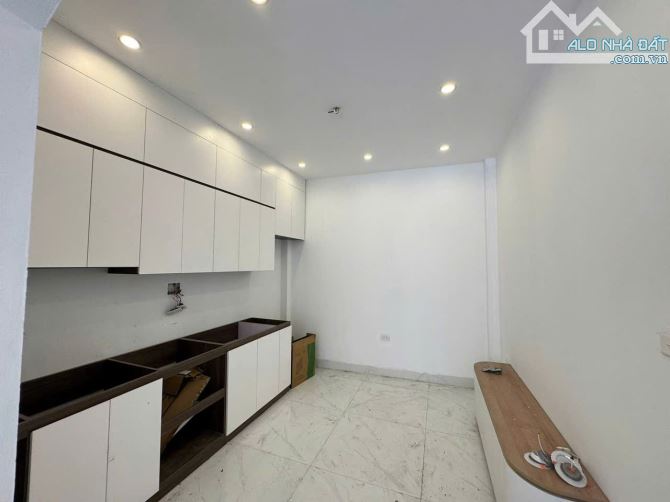 BÁN NHÀ LIÊN MẠC - Ô TÔ ĐỖ CỬA - NGÕ THÔNG - DT: 46M2, 4 TẦNG, MT 4.9M - 5.8 TỶ - 1