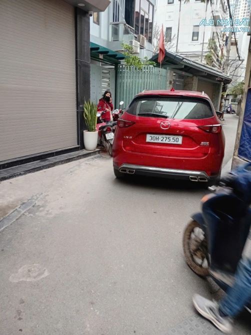Bán nhà Nguyễn Văn Cừ - Ô TÔ ĐỖ CỔNG- FULL NỘI THẤT 36m2, 4T, MT6.1m giá 7.1 tỷ. - 1