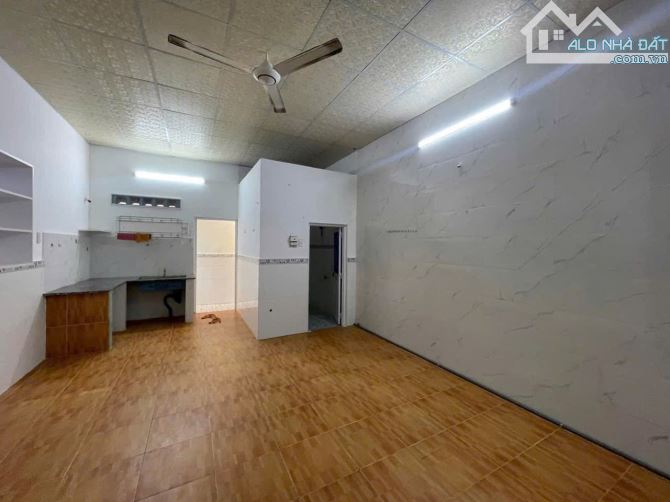 Bán nhà cấp 4 TT Long Điền, đường Mạc Đĩnh Chi - Giá bán: 1,3 tỷ với Diện tích: 94m2 - 1