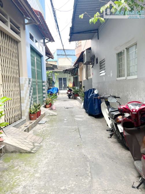 Bán nhà 2 tầng NH L 6.3m hẻm 125 Nguyễn Thị Tần P2Q8. Giá: 4.65 tỷ - 1