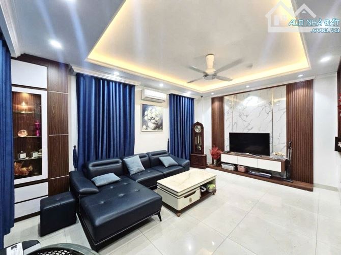 BÁN NHÀ MẶT NGÕ HOÀNG QUỐC VIỆT- Ô TÔ TRÁNH, LÔ GÓC- 37M2, 6 TẦNG, MẶT TIỀN 6M_NHỈNH 13 TỶ - 1
