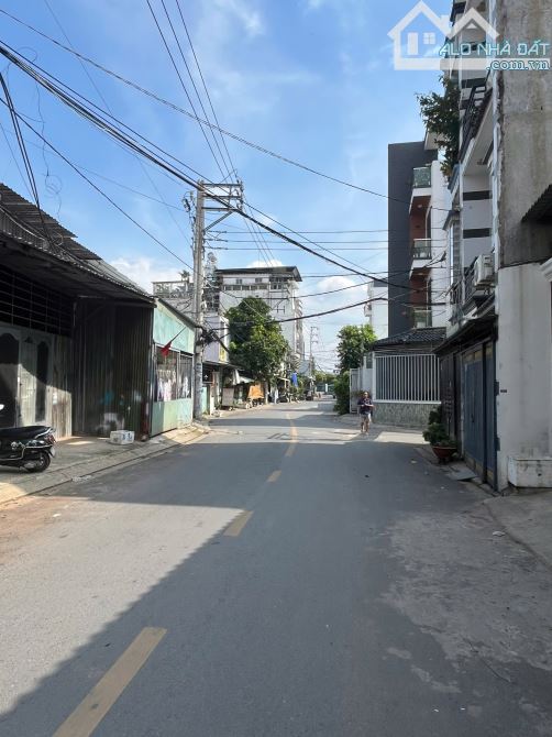 NHÀ C4 MT LIÊN KHU HUỲNH THỊ HAI TÂN CHÁNH HIỆP DT 5X20m GIÁ 6,2 TỶ CÒN TL: - 1