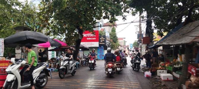 LÔ GÓC QUANG MINH TẶNG KÈM NHÀ CẤP 4, ĐƯỜNG THÔNG Ô TÔ ,50m2 CHỈ NHỈNH 3 TỶ ! - 1