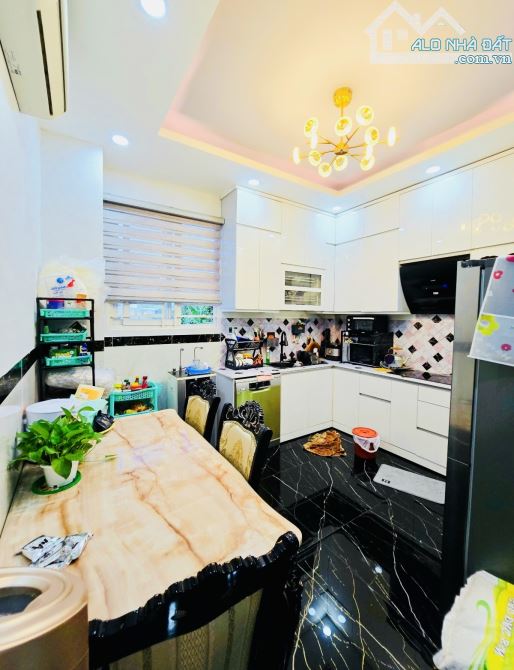 🏡 NHÀ 4 TẦNG – 52.4M² – ĐƯỜNG Ô TÔ 8M – GẦN CHỢ LONG TRƯỜNG - 1