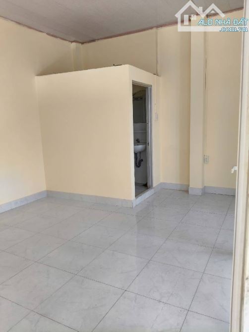 🚗 XE HƠI – LINH CHIỂU, THỦ ĐỨC – GIÁ 5.7 TỶ TL Sát đường Chương Dương – 76m² - 2 Tầng - 1