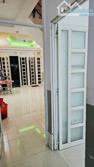 Nhà 3 tầng 4×20 hẻm 7m kế vòng xoay an lạc - 1