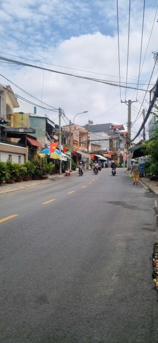 Biệt thư diện tích đất nở hậu phong thủy tốt nhà nằm giữa Phạm Văn Đồng VS Kha Vạn Cân Tây - 1