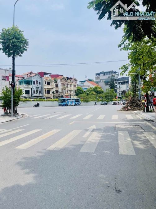 MẶT PHỐ XUÂN DIỆU - KHU TÂY SỐNG - KINH DOANH ĐA DẠNG - BA BƯỚC SANG HỒ TÂY - 1