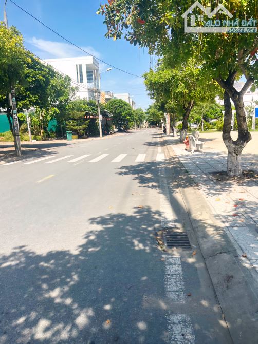 Cần bán lô đất đẹp 5x20m Hướng Bắc, mặt tiền đường Xuân Diệu P. Nghĩa Lộ, Quảng Ngãi - 1