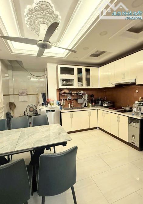 🏡 3 Tầng  82m2 XE HƠI -SÁT ĐẢO KIM CƯƠNG- NGUYỄNTHỊ ĐỊNH 7.5Tỉ 💥 - 1