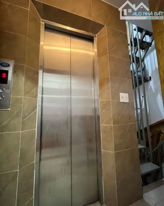 Bán Nhà Phố Tây Bùi Viện, Quận 1: 5 Tầng, Thu Nhập 60 Triệu/Tháng, Chỉ Còn 20 Tỷ! - 1