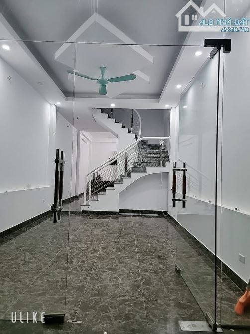 PHÂN LÔ - VỈA HÈ - Ô TÔ TRÁNH - Ở SƯỚNG, KINH DOANH 50m * 3 TẦNG * 12,3 TỶ ,YÊN NGHĨA - 1