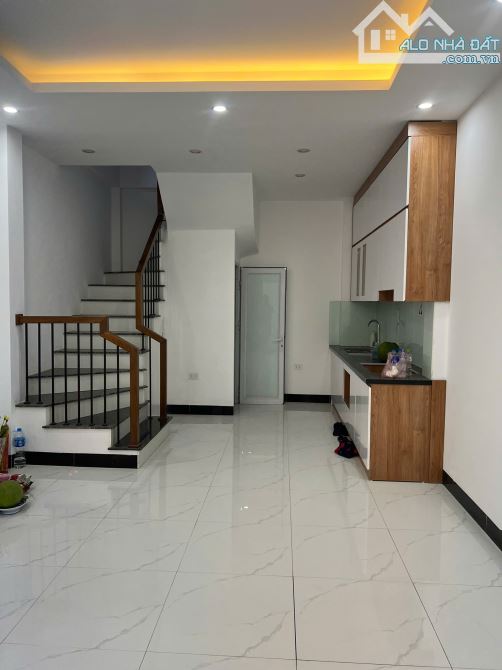 BÁ,N NHÀ AN TRAI VÂN CANH, DÂN XÂY ĐƠN LẬP - MẶT NGÕ THÔNG, 5TẦNG - 2 THOÁNG .40m2*5 TẦNG. - 1