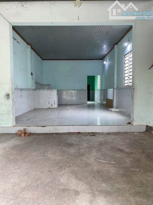 Kẹt tiền  ! Cần bán gấp căn nhà ở Đ. Trần Thị Bốc , Thới Tam Thôn 88m2 SHR giá 920 triệu - 1
