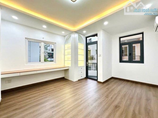 HÀNG HIẾM ! Nhà Sát Mặt tiền Hòa Hảo, P.Diên Hồng| DT: 4 X 13m | 2 Tầng. - 1