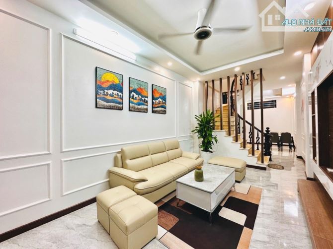 SIÊU HIẾM.32M.5 TẦNG. 5,5 TỶ. ÔTÔ ĐỖ CỔNG. FULL NỘI THẤT.NHÀ MỚI. XUÂN PHƯƠNG.PHƯƠNG CANH - 1