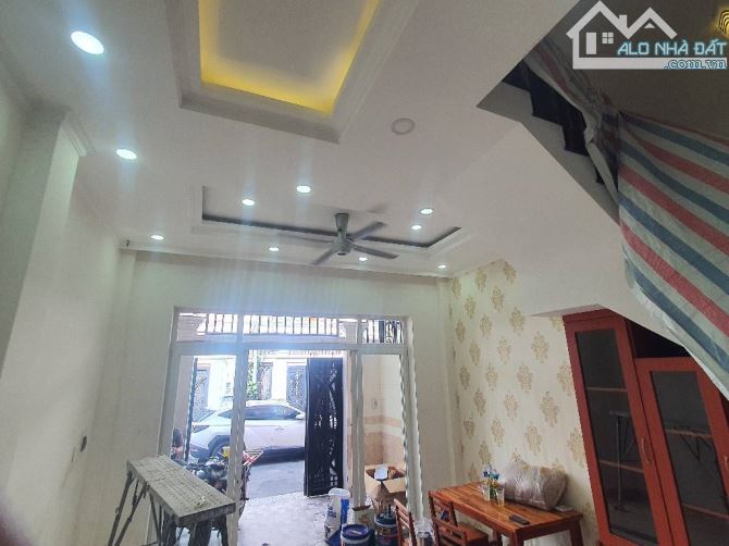Nhà 3 lầu, trung tâm Thủ Đức, gần chợ Thủ Đức, 50m2, 7.5 tỷ - 1