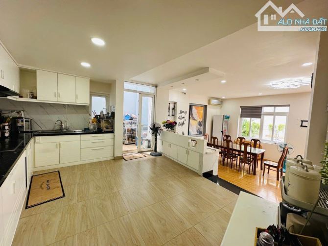Siêu Villa Hoàng Hoa Thám 160m2 Ngay Phan Đăng Lưu- Sát Bên Phan Xích Long chỉ 22,5 tỷ - 1