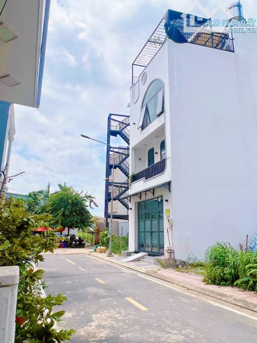 Cần bán gấp lô đất sát bên chợ Mỹ Nga, khu dân cư hiện hữu, diện tích 76m2, SHR full thổ - 1