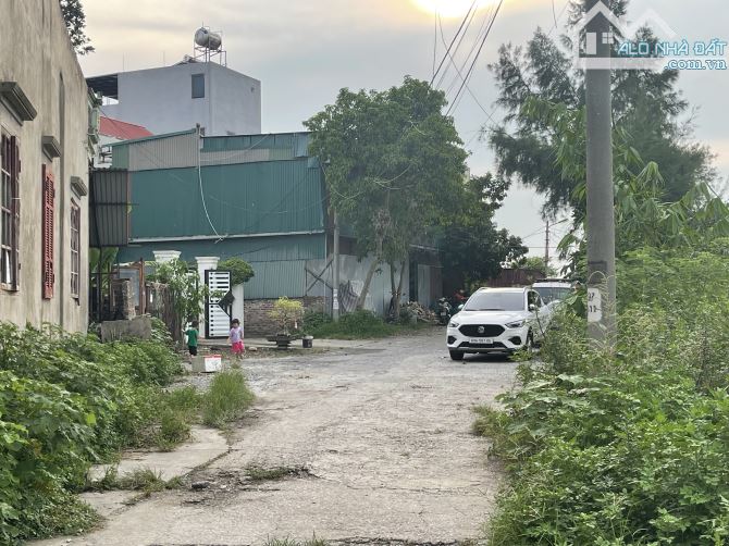 Lô Đất Đẹp 58M Mặt Tiền 5M Hậu 5M Đường to Tình Quang Giang Biên Mặt Hướng Sông 100tr/m - 1
