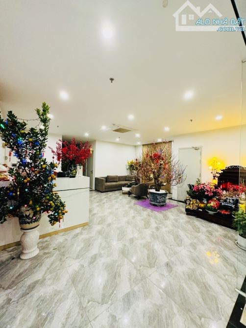 BÁN TÒA KHÁCH SẠN VIEW HỒ ĐỀN LỪ - FULL NỘI THẤT - DÒNG TIỀN ỔN ĐỊNH ~ 4 TỶ/NĂM. GIÁ 49 TỶ - 1