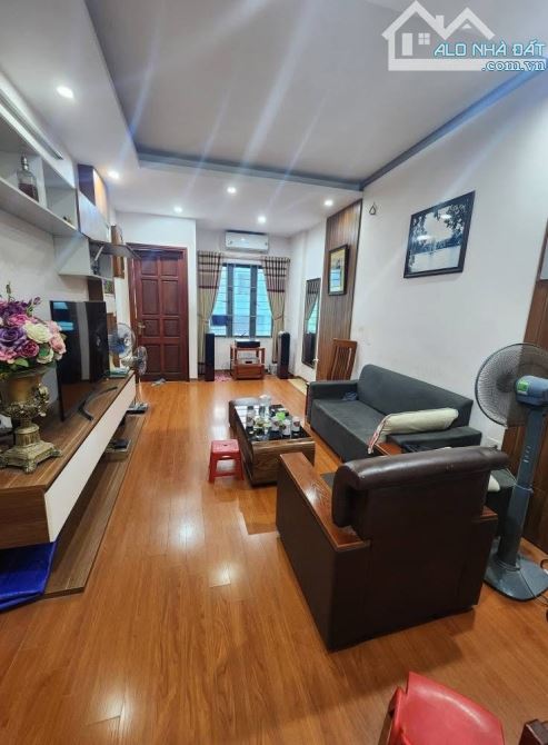 NHÀ ĐẸP KHƯƠNG ĐÌNH : 61M - 5TẦNG - CHỉ 19.2 TỶ - 1