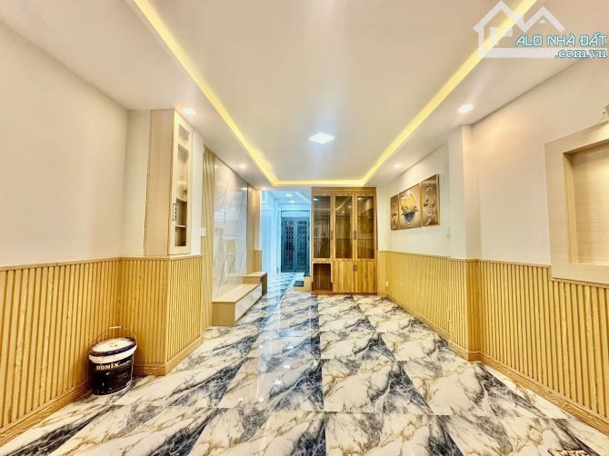 Nhà mới đẹp, 3 tầng (4x11m), Dương Bá Trạc P2 Quận 8 - 1