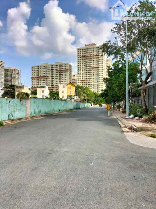 Bán đất gần Phạm Hữu Lấu, Phú Mỹ, Quận7, 1446m2, ngang khủng, mặt tiền đường lớn, giá chỉ - 1